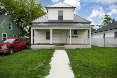 702 W Fayette Ave, Effingham, IL 62401 - photo 3