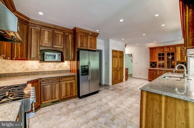 2792 Spring Lakes Dr, Davidsonville, MD 21035 - photo 7