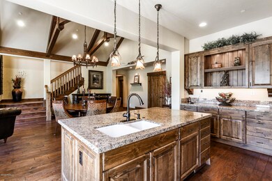 3122 East Arrowhead Trail-007-009-3122eA
