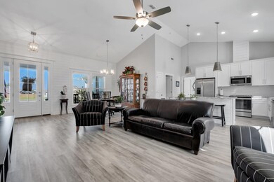 115 Stillmont Dr, Crawfordville, FL 32327 - photo 5