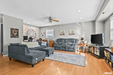 206 S 8th St unit 1, Auburn, IL 62615 - photo 6