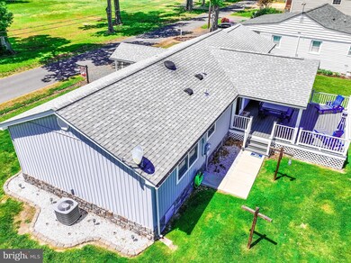 736 Marshall Ave, Colonial Beach, VA 22443 - photo 5