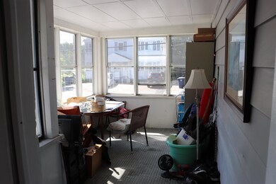 84 1/2 Lock St, Nashua, NH 03064 - photo 7