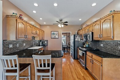 1048 Saint Ives Dr, Hurricane, WV 25526 - photo 7