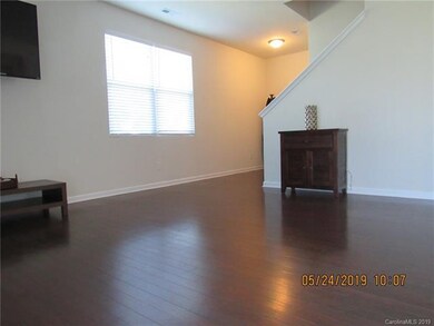 Living Room_Entrance