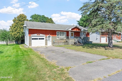 1221 Houlton Ave, Schenectady, NY 12303 - photo 3