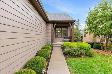 7859 W 158th St, Overland Park, KS 66223 - photo 4