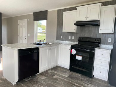 25 Brooke Ave, Belfast, ME 04915 - photo 4