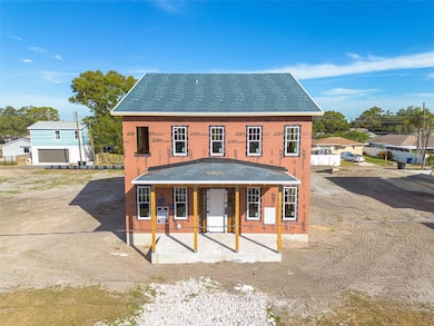 465 47th Ave N, St. Petersburg, FL 33703 - photo 2