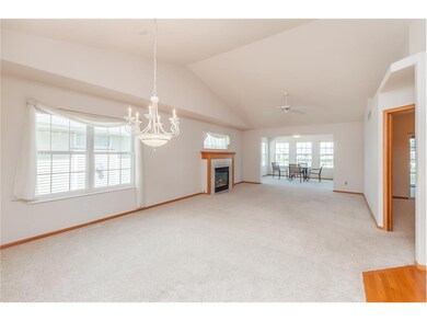 Living Room - vaulted, gas fireplace
