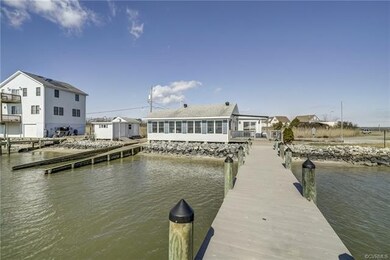 940 Fort Lowry Ln, Dunnsville, VA 22454 - photo 3