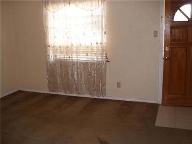 7737 Hacienda Ave, El Paso, TX 79915 - photo 2