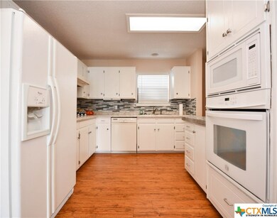 1305 Hawk Trail, Copperas Cove, TX 76522 - photo 6