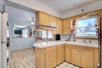 W7509 W Hamlin St, Arkansaw, WI 54721 - photo 6