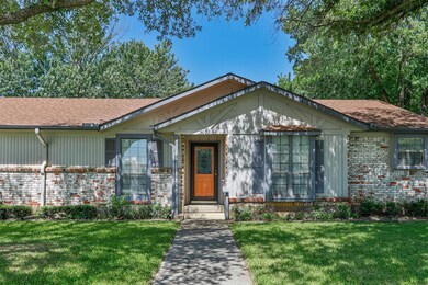 1007 Rosedale Dr, Gainesville, TX 76240 - photo 4