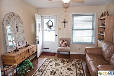 201 Friendship Ln, Temple, TX 76501 - photo 2