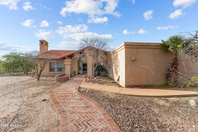 679 N Madison St, Wickenburg, AZ 85390 - photo 5