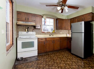 18206 Perth Ave, Homewood, IL 60430 - photo 4