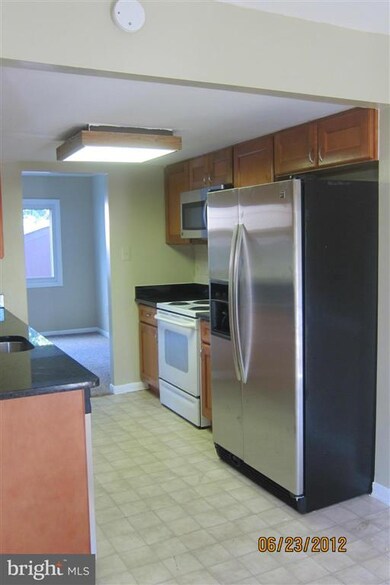 9548 Blake Ln, Fairfax, VA 22031 - photo 3