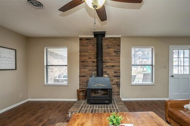 1020 Kiowa Dr W, Gainesville, TX 76240 - photo 4