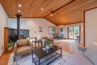 14217 Gyrfalcon St, Truckee, CA 96161 - photo 3