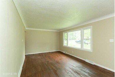 2401 E 23rd St, Des Moines, IA 50317 - photo 2