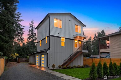 12531 25th Ave NE unit B, Seattle, WA 98125 - photo 2