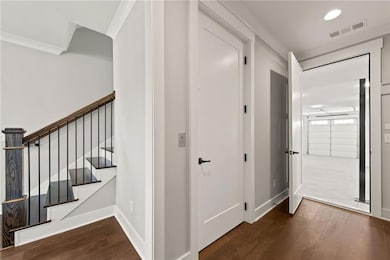 Terrace hallway/elevator