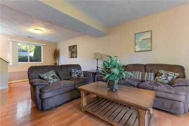 11 Devon Ct, Warwick, RI 02889 - photo 4