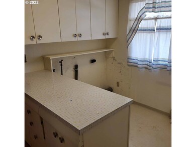 464 West St, Heppner, OR 97836 - photo 6