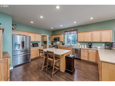 1412 NE 18th Place, Canby, OR 97013 - photo 5