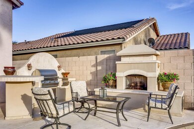 Outdoor Kitchen