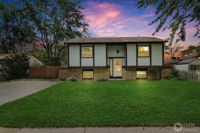 2313 Edgewood Rd, Waukegan, IL 60087 - photo 4