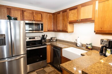 505/507 Qtr I Adams House, Ludlow, VT 05149 - photo 7