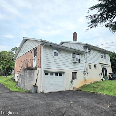 24 Craig Dr, Reading, PA 19606 - photo 2