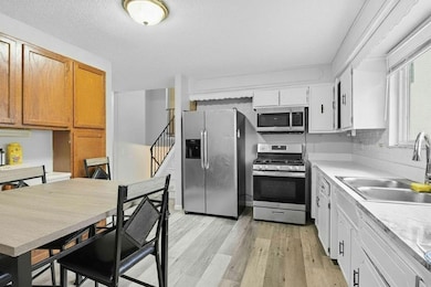 2244 Balmoral Rd, Columbus, OH 43229 - photo 4