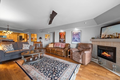 04-Living Room