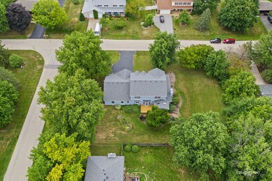 29W341 Wagner Rd, Naperville, IL 60564 - photo 3