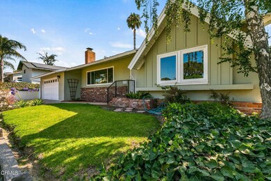 6-web-or-mls-UpmarketMedia_210Fairfax-4