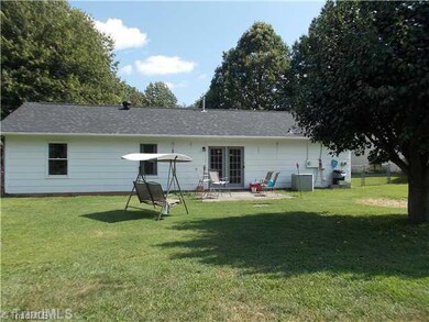 507 Weatherford Dr, King, NC 27021 - photo 4