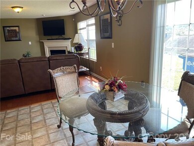 2204 Ballingarry Dr, Statesville, NC 28625 - photo 6