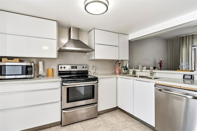 787 NW 91st Terrace, Plantation, FL 33324 - photo 2