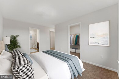 242 Honey Ln, Norristown, PA 19401 - photo 4