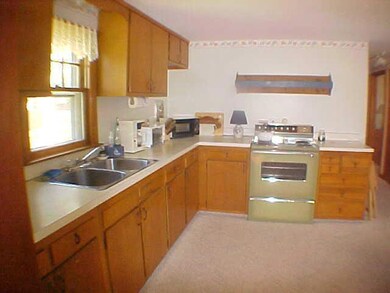 40 Priscilla St, Teaticket, MA 02536 - photo 5