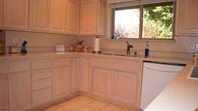 720 E Geneva Dr, Tempe, AZ 85282 - photo 5