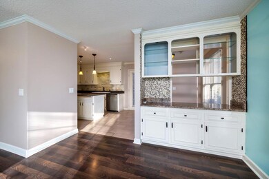 Dining Area Built-Ins