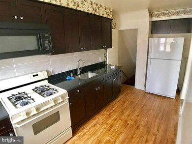 932 Palladi Dr, Halethorpe, MD 21227 - photo 6