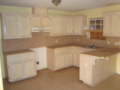 404 Rosas Priego St unit 81, Donna, TX 78537 - photo 5