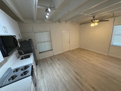 2408 Leon St unit 118, Austin, TX 78705 - photo 2