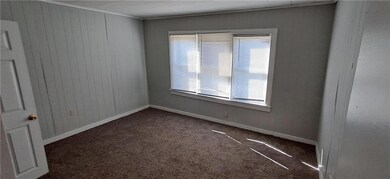 1317 N 15th St, Saint Joseph, MO 64501 - photo 4